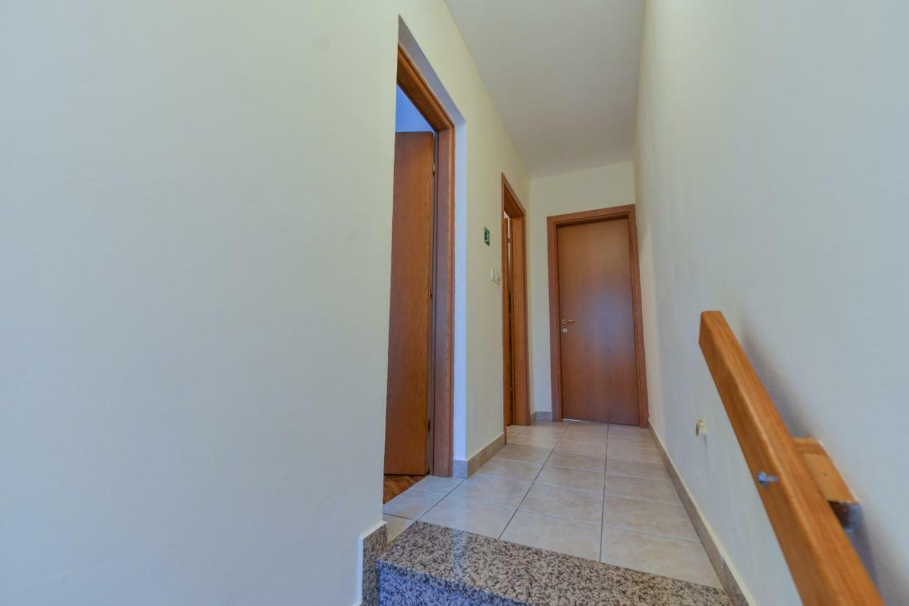 Lumbre Apartment Tar-Vabriga Exteriör bild